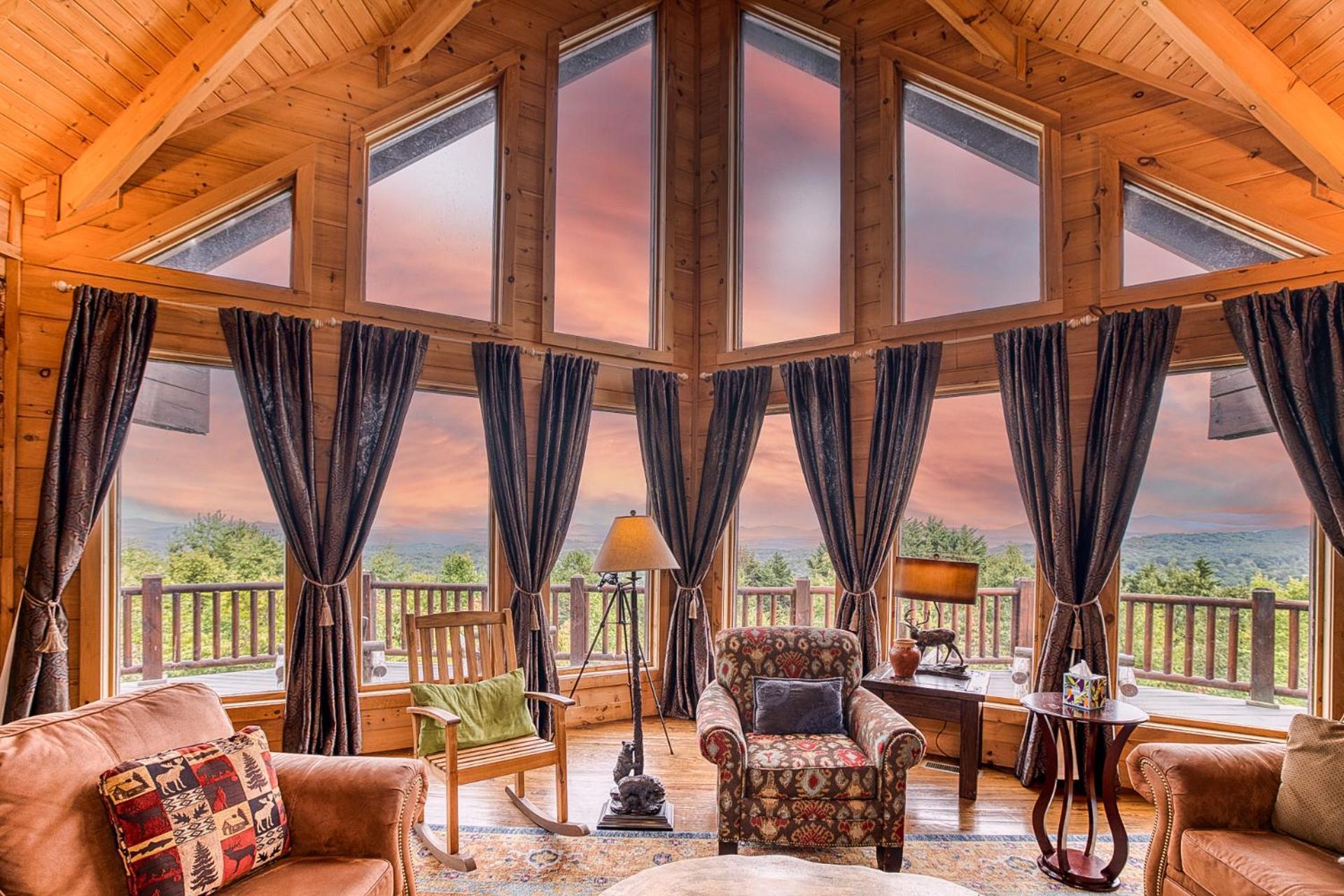Sky High Lodge By Bk Stays. Large Cabin. Amazing Views. Game Room. Jacuzzi. Six Bedrooms. Sleeps 12 Blue Ridge Eksteriør billede