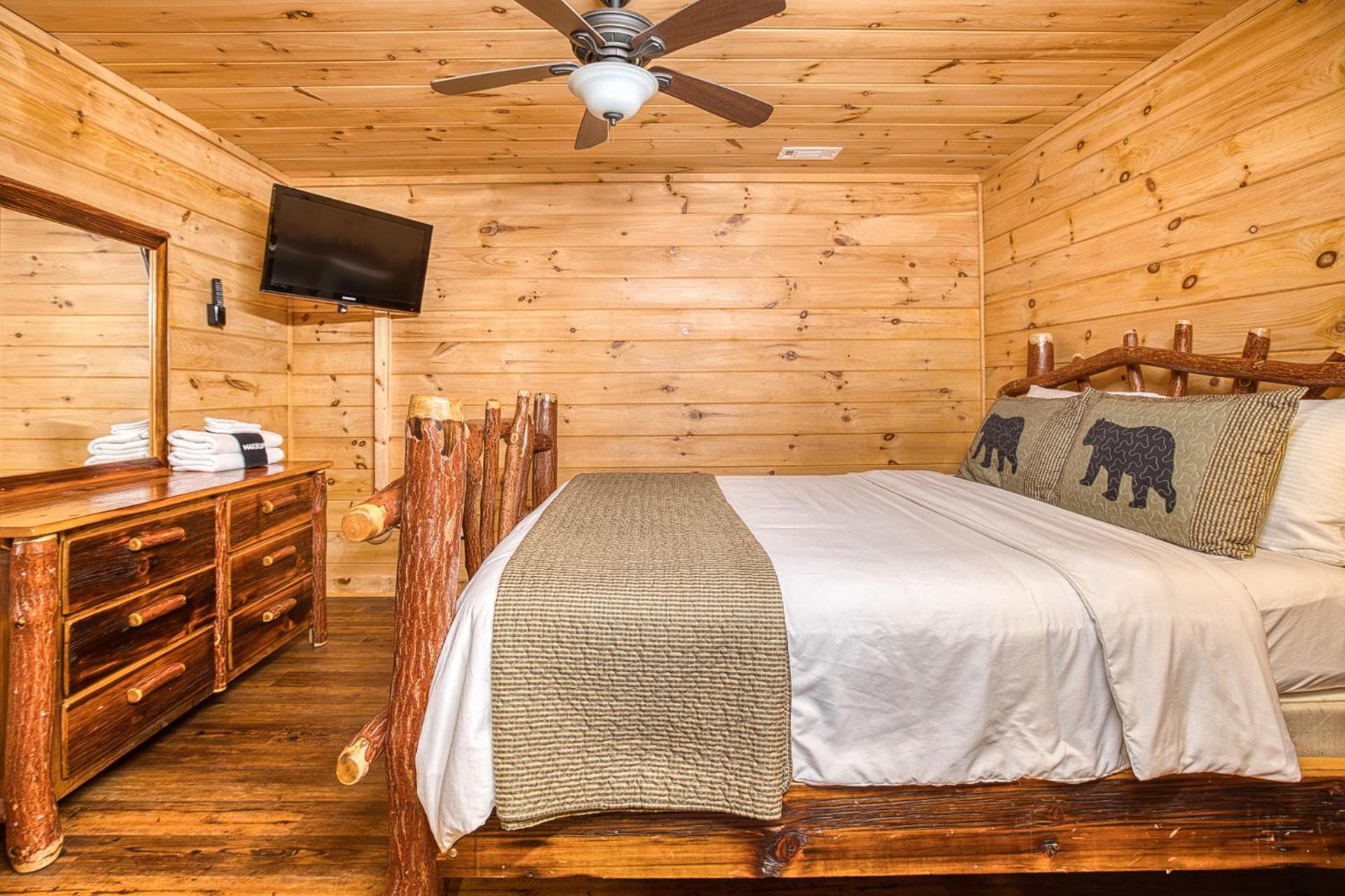 Sky High Lodge By Bk Stays. Large Cabin. Amazing Views. Game Room. Jacuzzi. Six Bedrooms. Sleeps 12 Blue Ridge Eksteriør billede