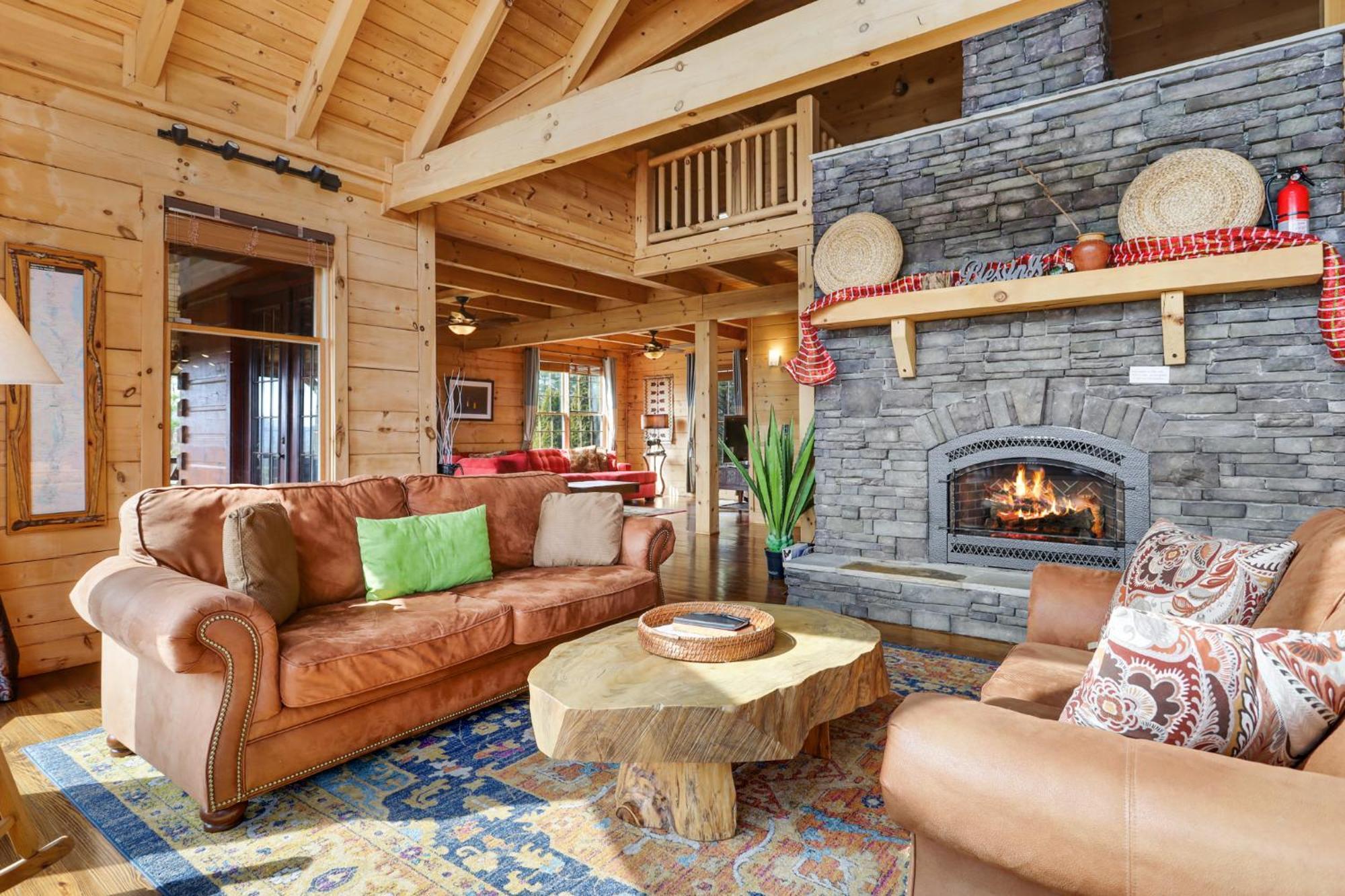 Sky High Lodge By Bk Stays. Large Cabin. Amazing Views. Game Room. Jacuzzi. Six Bedrooms. Sleeps 12 Blue Ridge Eksteriør billede