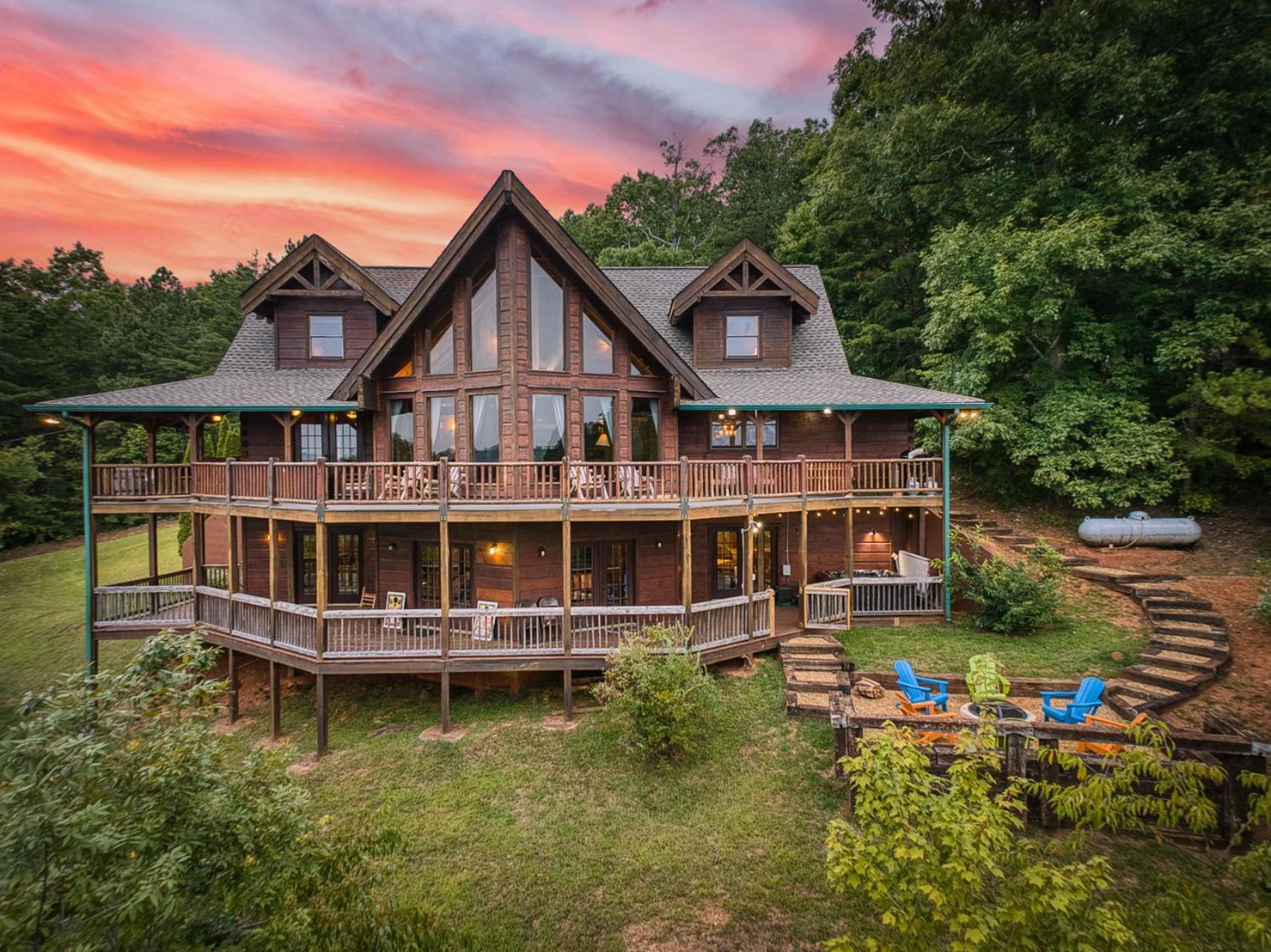 Sky High Lodge By Bk Stays. Large Cabin. Amazing Views. Game Room. Jacuzzi. Six Bedrooms. Sleeps 12 Blue Ridge Eksteriør billede
