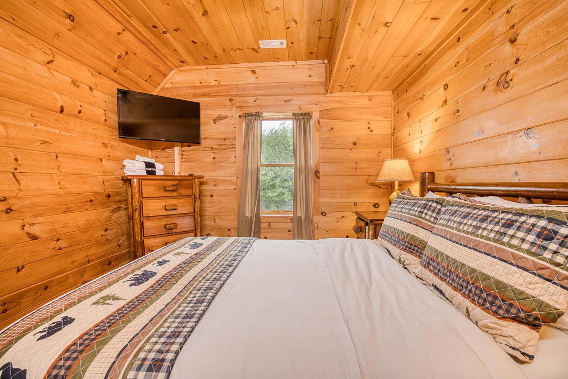 Sky High Lodge By Bk Stays. Large Cabin. Amazing Views. Game Room. Jacuzzi. Six Bedrooms. Sleeps 12 Blue Ridge Eksteriør billede