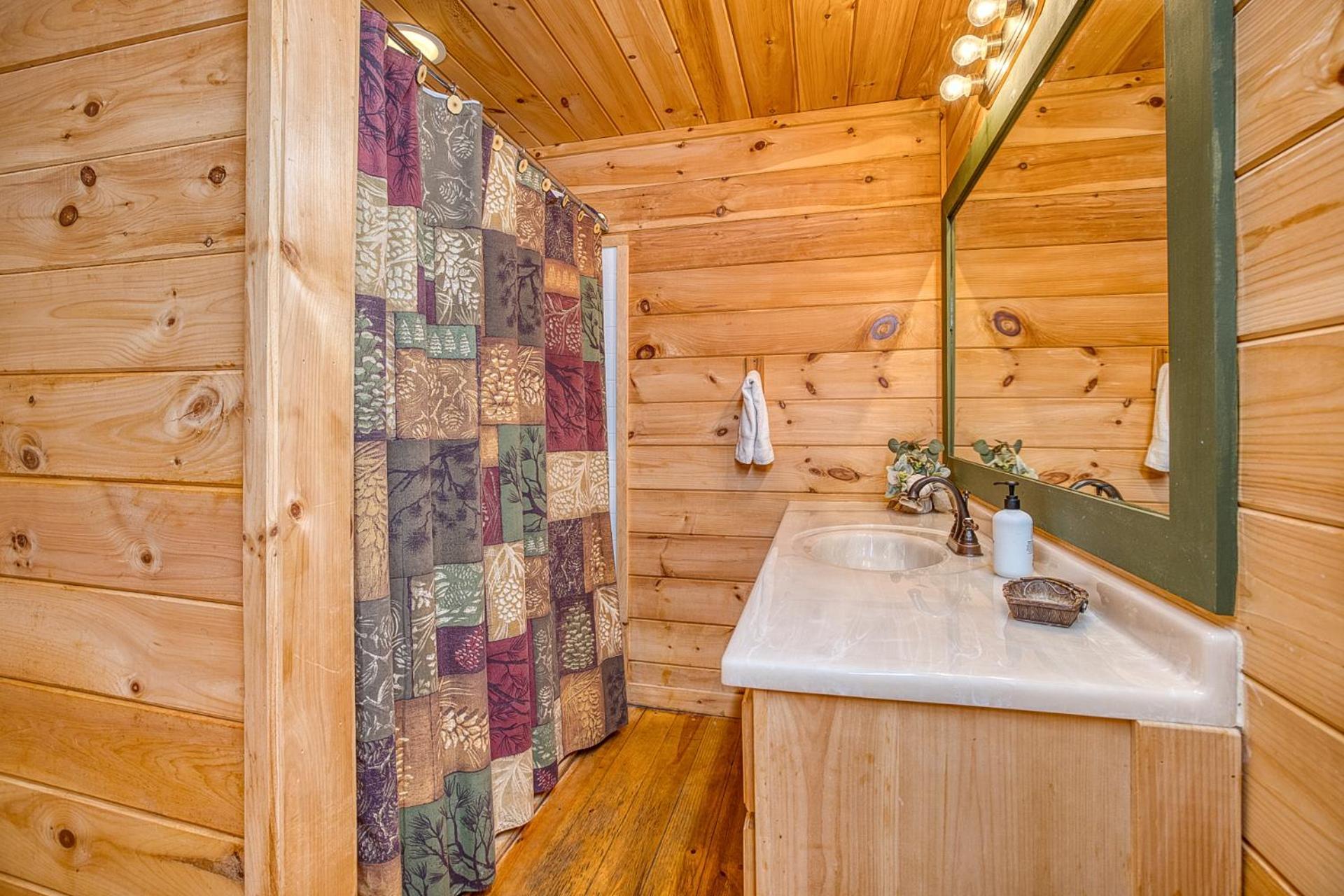 Sky High Lodge By Bk Stays. Large Cabin. Amazing Views. Game Room. Jacuzzi. Six Bedrooms. Sleeps 12 Blue Ridge Eksteriør billede